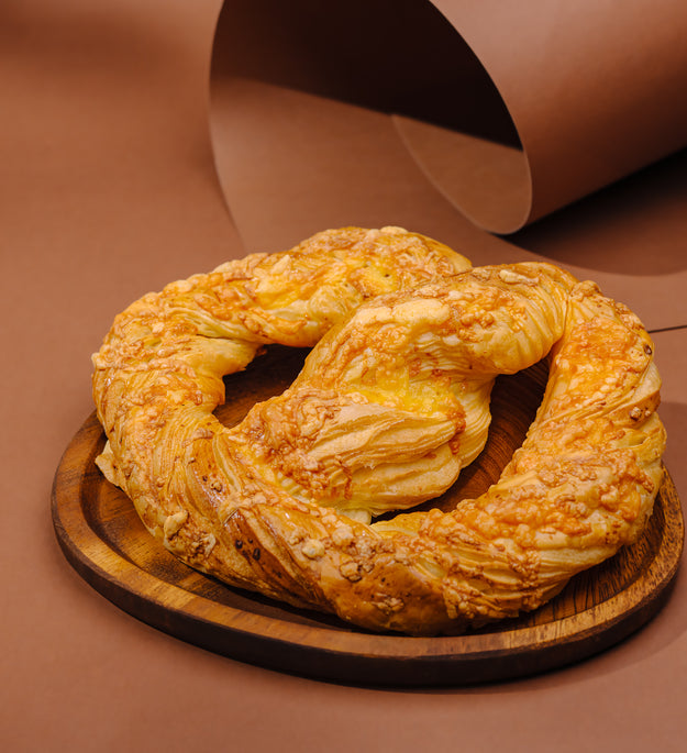 Pretzel cu cașcaval
